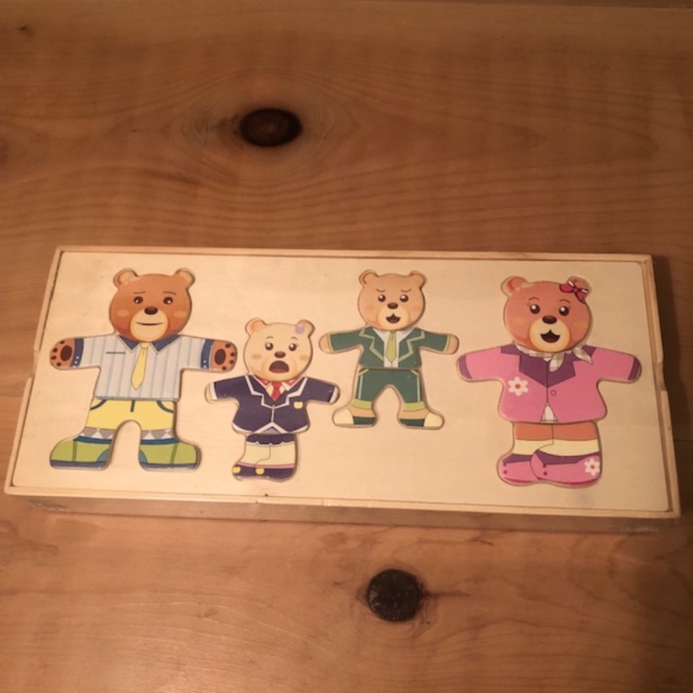 New Wooden Bear Family Dress-up Puzzle Box for Toddlers